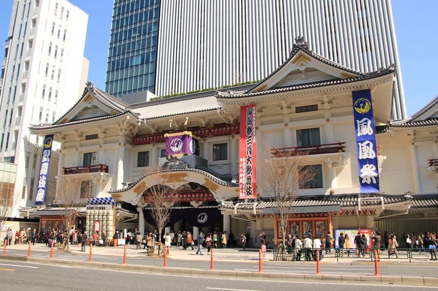 Tokyo: Know about Kabuki performing - Ginza Walking - Group size, timing, and pace