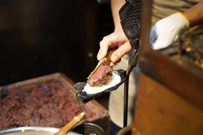 Tokyo: Local Foodie Adventure near Roppongi - Shrines, temples, and the stories between meals