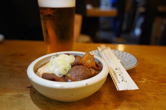 Tokyo: Local Foodie Adventure near Roppongi - The old shops and gift hunting in Azabujuban
