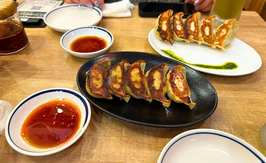 Tokyo: Locals´ Secret Food Tour // Eat like a Japanese - What the guides add to the meal