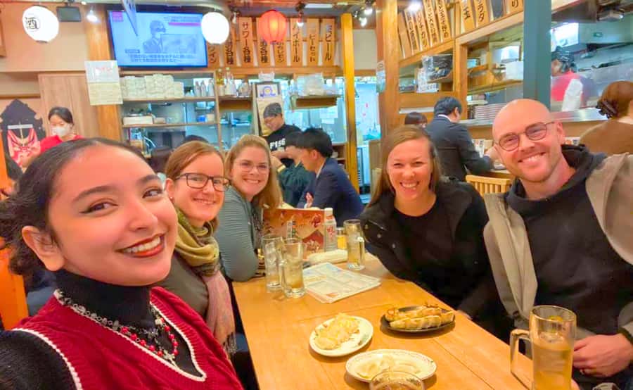 Tokyo: Locals´ Secret Food Tour // Eat like a Japanese - How much food and drink do you receive?