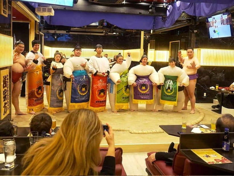 Tokyo:Luxury Sumo Show Experience & Japanese cuisine & Drink - English explanations make the rituals easier to follow
