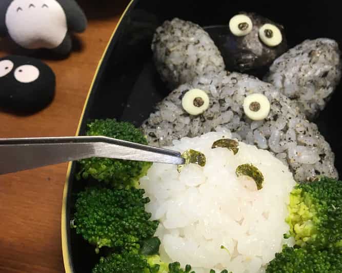 Tokyo: Making a bento box with cute character look - Key points to know before booking