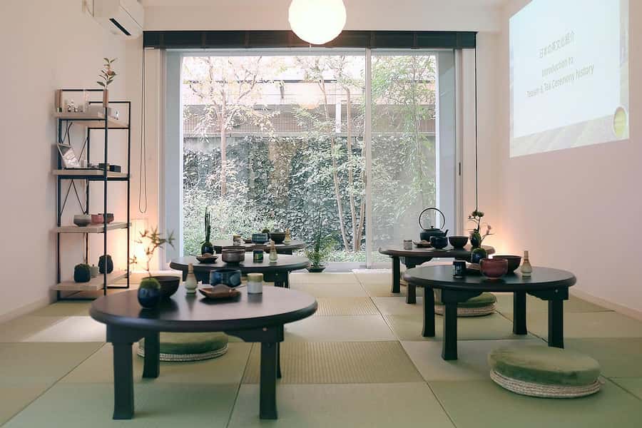 Tokyo: Matcha and Kimono Experience - Who should book this activity?