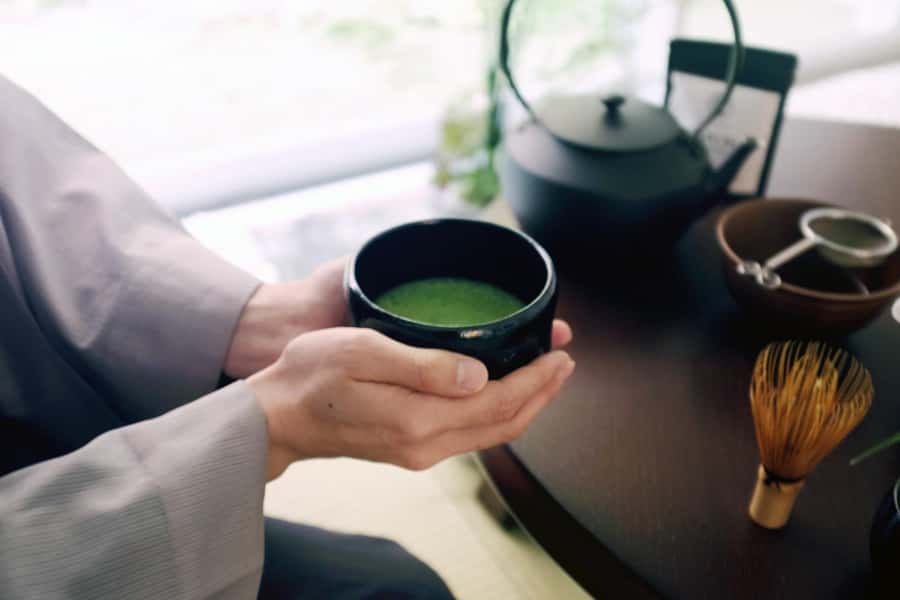 Tokyo: Matcha and Kimono Experience - Tasting first-flush matcha from Japan