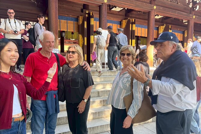 Tokyo: Meiji Jingu Cultural Walking Tour with Japanese Historian - Walking through the shrine grounds