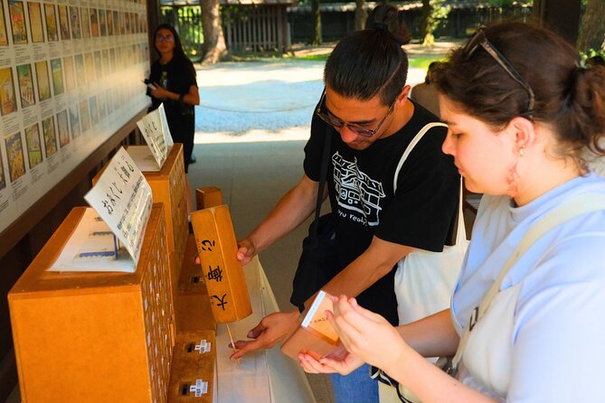 Tokyo Meiji Shrine & Harajuku: Walk Through Japanese Culture - The guide makes the difference