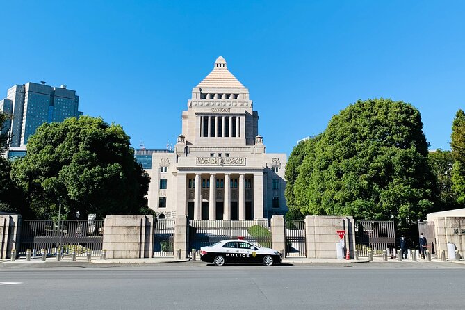 Tokyo Morning City Tour with Pick-up Service from 28 Hotels - The Imperial Palace loop and Tokyo’s political center