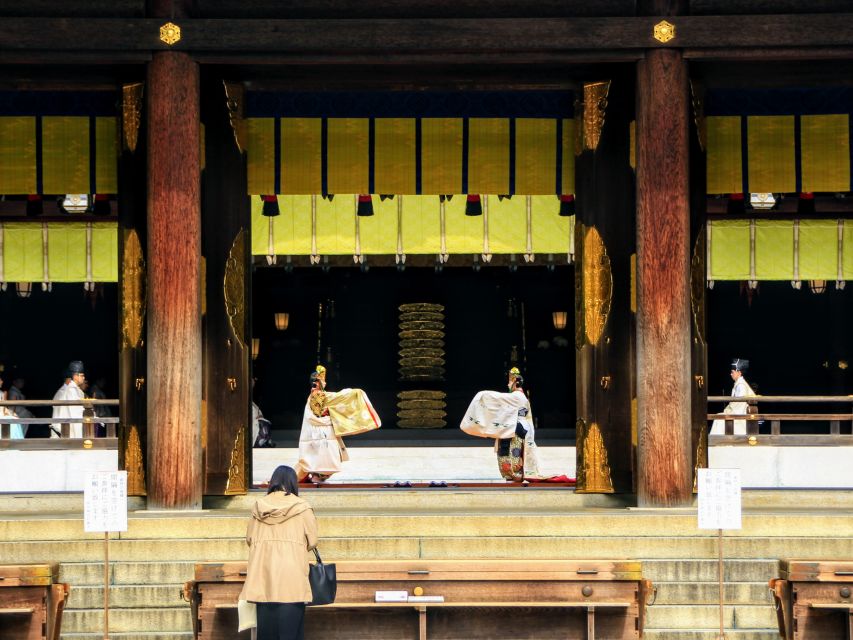 Tokyo: Morning Sightseeing Bus Tour - Akihabara, Ueno, and Kappa-Bashi from the coach