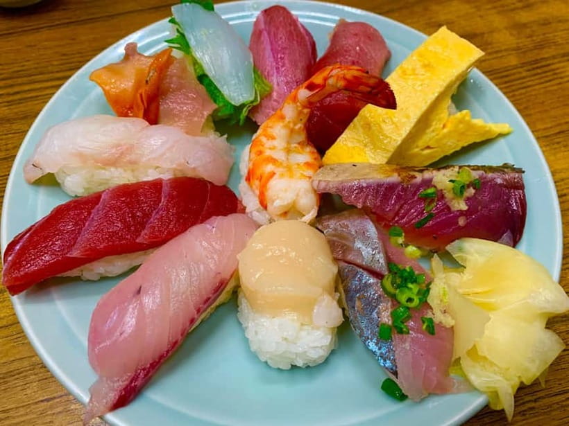 Tokyo Morning Tour: Meiji Shrine, Asakusa & Fish Market - Guides who add meaning to the stops