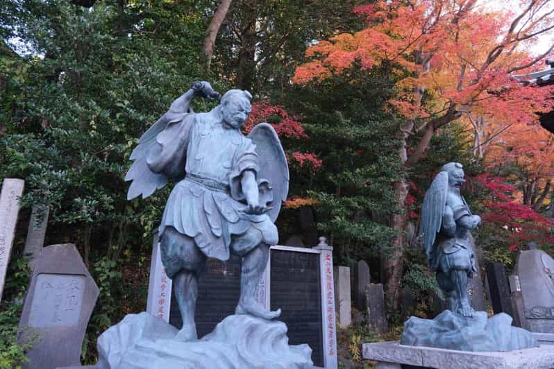 Tokyo: Mount Takao Guided Hiking Tour - Riding the cable car to the halfway point