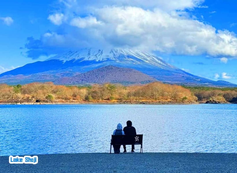 Tokyo: Mt Fuji 3 Lakes Day Trip | 9-Guest Small Group - Oishi Park and the long Lake Kawaguchi break