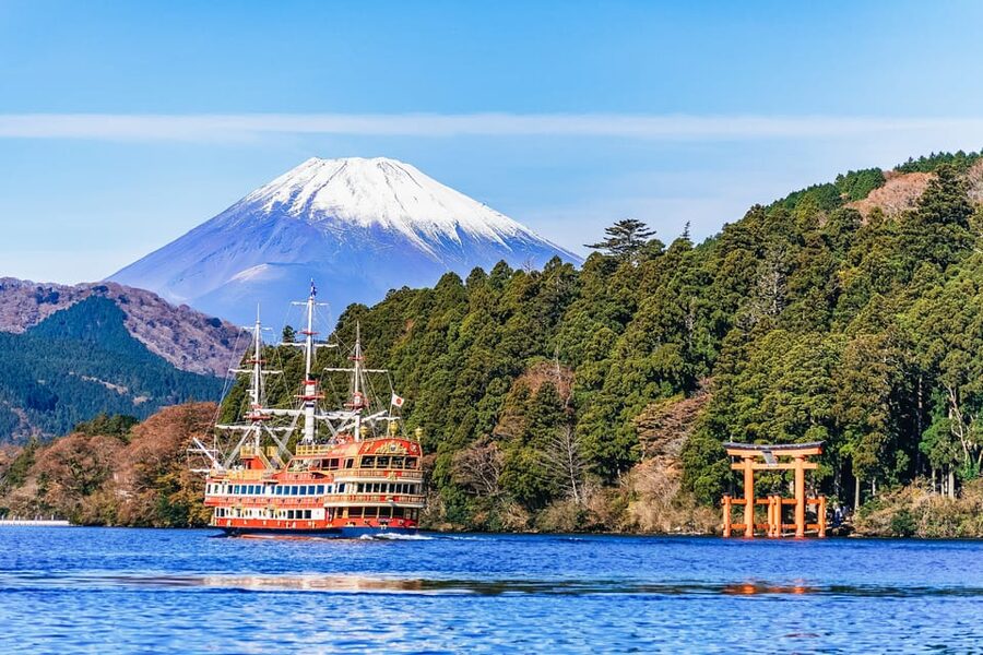 Tokyo Mt Fuji 5th St & Hakone Cruise Bus Tour w/Bullet Train - From central Tokyo to the Fuji foothills