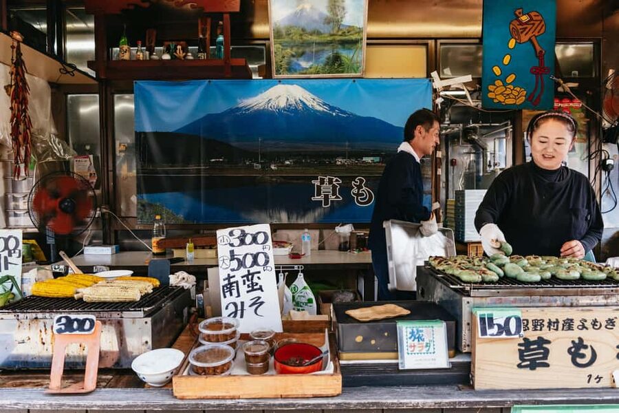 Tokyo: Mt. Fuji, Kamakura, Big Buddha, & Lake Ashi Day Trip - Oshino Hakkai’s clear spring ponds