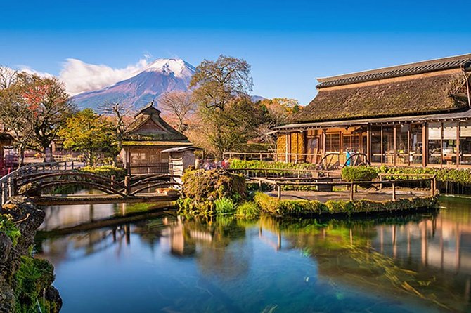 Tokyo: Mt. Fuji, Oshino Hakkai and Gotemba Outlets 1-Day Bus Tour - Lake Kawaguchi and lunch near Craft Park