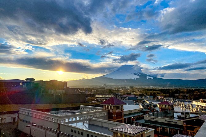 Tokyo: Mt. Fuji, Oshino Hakkai and Gotemba Outlets 1-Day Bus Tour - Oshino Hakkai’s eight clear ponds