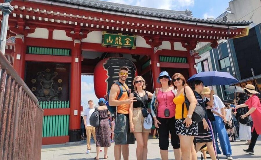 Tokyo : Must-see attractions private tour - Tsukiji Outer Market for food and local detail