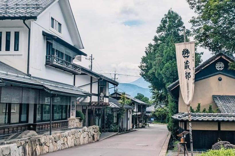 Tokyo: Nagano Snow Monkeys and Zenkoji Tour with Temples - A private vehicle changes the feel of a 12-hour day