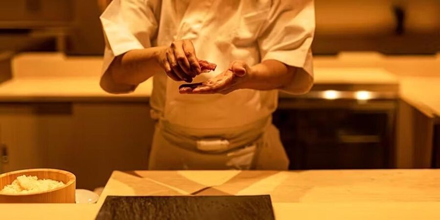 Tokyo: Night Foodie Tour in Shinjuku - The Final Stop: Dessert, Drinks, or Japanese Snacks