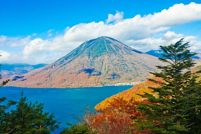 Tokyo Nikko Day Trip: Toshogu Shrine, Lake Chuzenji & Kegon Falls - One hour at 97-meter Kegon Falls