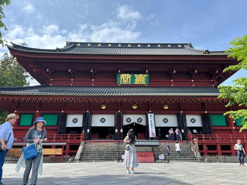 Tokyo: Nikko Private Customize Tour English Driver & Guide - Lake Chuzenji brings the day into the mountains