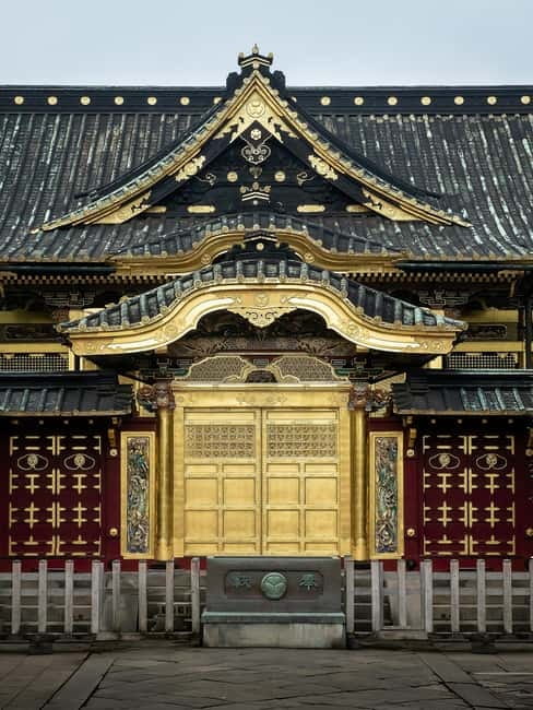 Tokyo: Nikko Private Sightseeing Day Trip with Driver - Lake Chuzenji at the foot of Mount Nantai