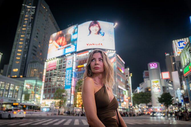 Tokyo Portrait Tour with a Professional Photographer - Miyashita Park rooftop views and neon