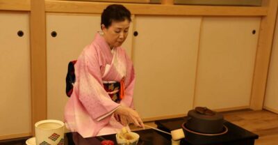 Tokyo: Practicing Zen with a Japanese Tea Ceremony - What happens during the first tea ceremony