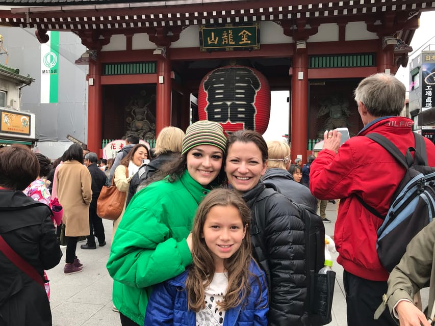Tokyo: Private City Highlights Tour with Local Guide - Key points at a glance