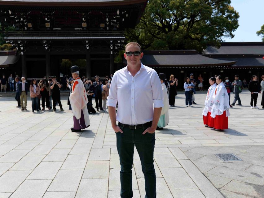 Tokyo: Private Custom Walking Tour with Local Guide - Key points at a glance