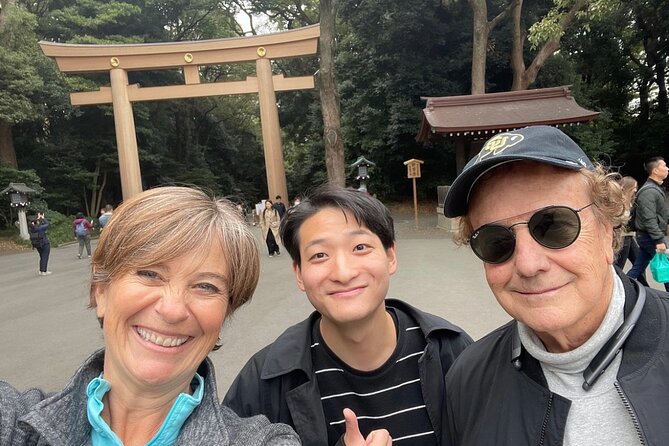 Tokyo Private Customized Walking tours with Local guide - The Imperial Palace in central Tokyo