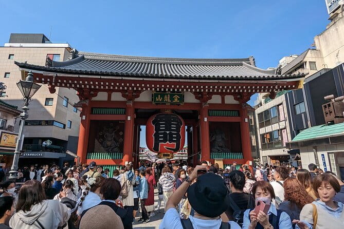 Tokyo Private Day Tour by Car with English speaking Driver - The Imperial Palace East Gardens