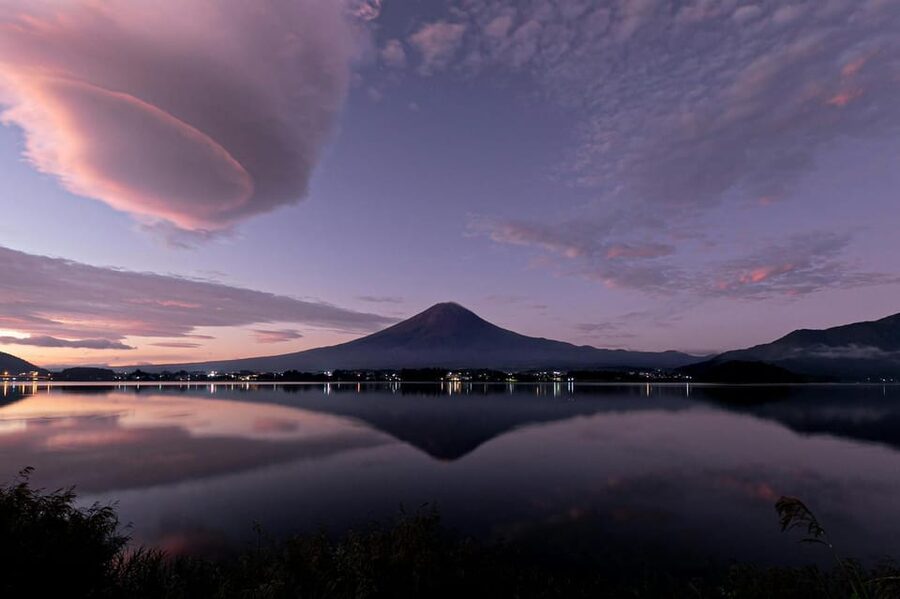 Tokyo: Private Day Trip to Mount Fuji and Hakone - Lake Kawaguchi and Oishi Park