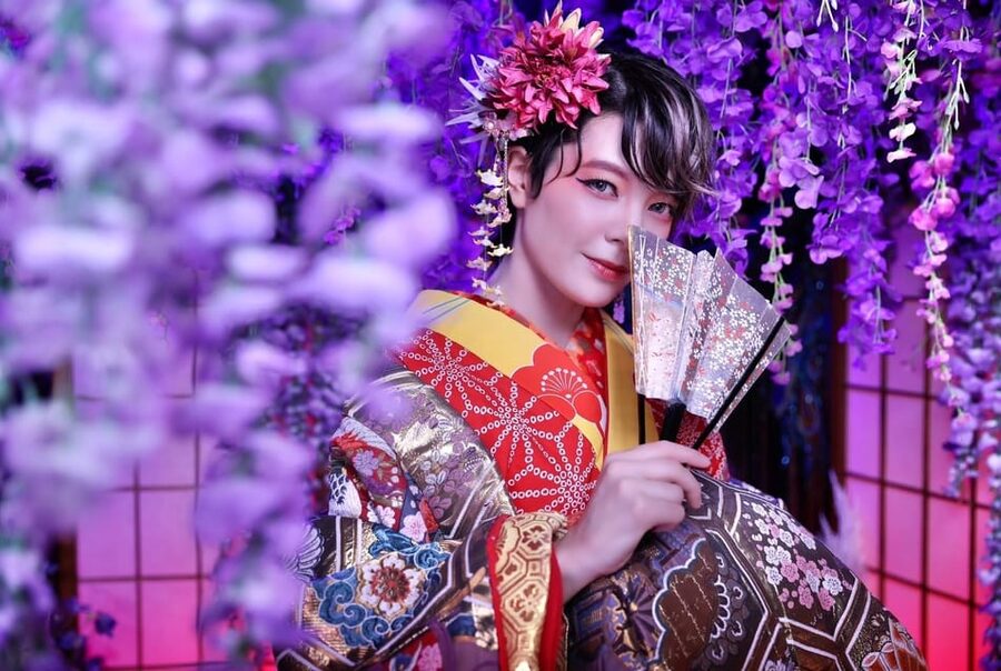 Tokyo: Private Makeover Photography Studio in Luxury Kimono - Why this is different from ordinary kimono rental