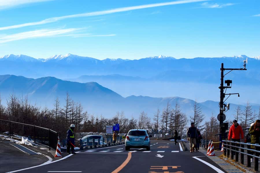 Tokyo: Private Mt.Fuji Day Trip with English-Speaking Driver - The two-hour ride from central Tokyo