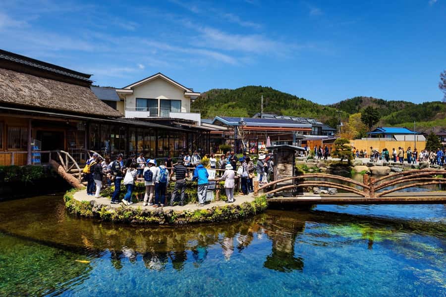 Tokyo: Private Mt.Fuji Day Trip with English-Speaking Driver - Is $451 good value for your group?