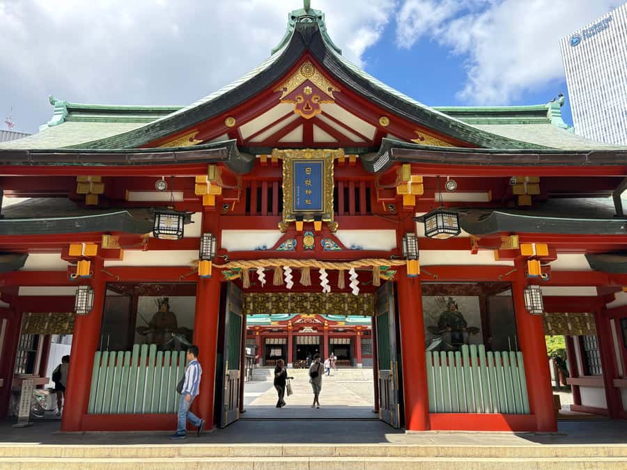 Tokyo: Private Shinto Shrines Tour by Car with Local Guide - Tokyo Daijingu: a focused stop for love and marriage