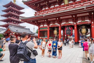 Tokyo Private Sightseeing Tour by Car- English speaking chauffeur - Tsukiji starts the day with food