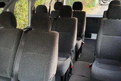 Tokyo private transfer to Haneda Airport (HND) - Loading luggage and settling into the car
