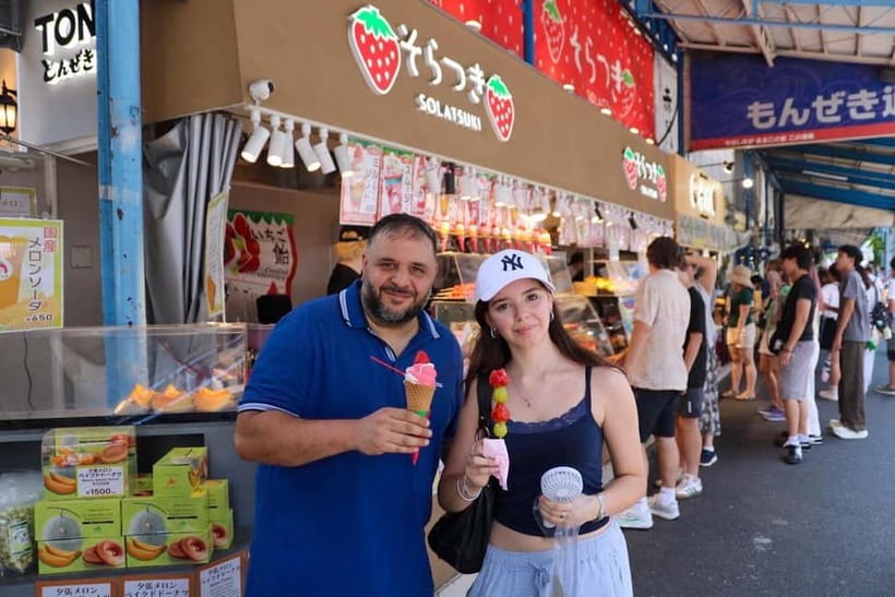 Tokyo: Private Tsukiji Street Food & Sake with Local Guide - Key points at a glance