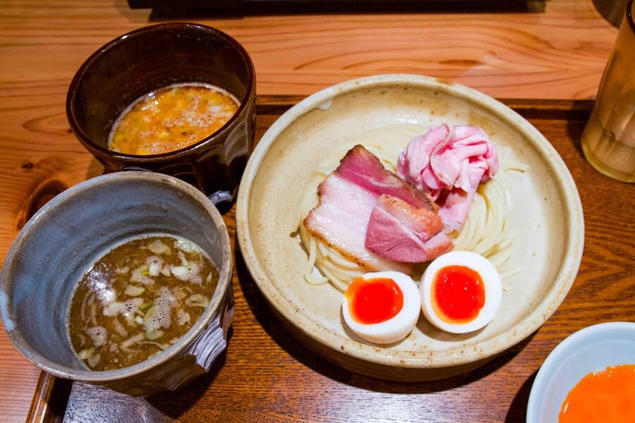 Tokyo: Ramen Tasting Tour with 6 Mini Bowls of Ramen - Booking details worth knowing