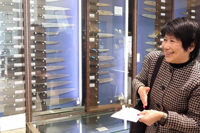 Tokyo's Imperial Palace & Nihonbashi Tour - Kiya and the appeal of Japanese kitchen knives