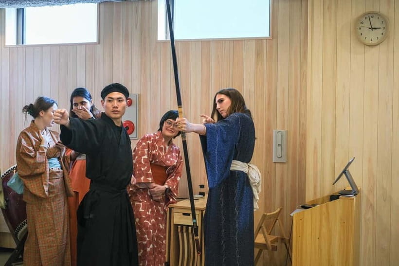Tokyo Samurai Experience: Kyudo (Archery) and Swordsmanship - Why the staff matter in a one-hour lesson