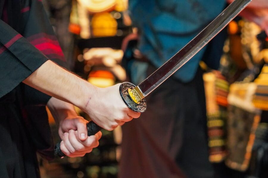 Tokyo: Samurai Experience with Lunch and Guided Tour - Why Kagurazaka makes a fine samurai setting