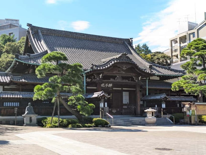 Tokyo: Samurai History Walking Tour - Meeting at Marunouchi Square and Tokyo Station