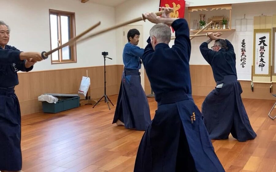 Tokyo: Samurai Sword Academy in the Hometown of Last Samurai - Changing into dogi, hakama, and Shinsengumi colors