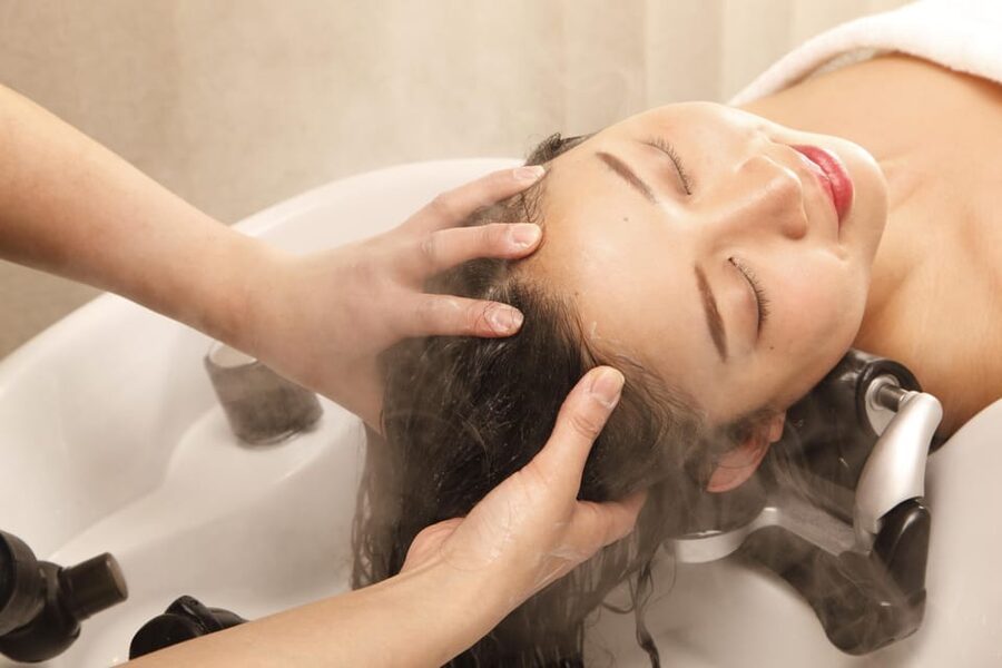 Tokyo: Scalp Care Treatment at a Head Spa - Water jet peeling is the treatment’s signature step