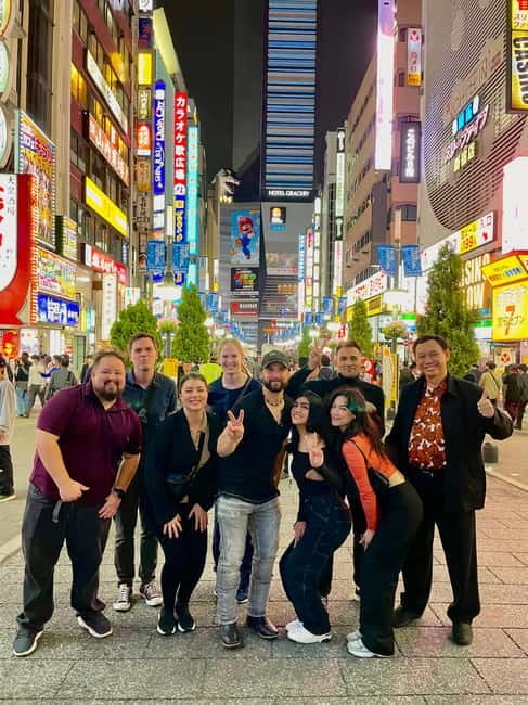 Tokyo: Shinjuku Bar and Izakaya Hopping Tour - Who Will Enjoy This Shinjuku Night Walk?