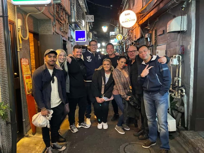 Tokyo: Shinjuku Bar and Izakaya Hopping Tour - Sake Tasting With Room for Questions