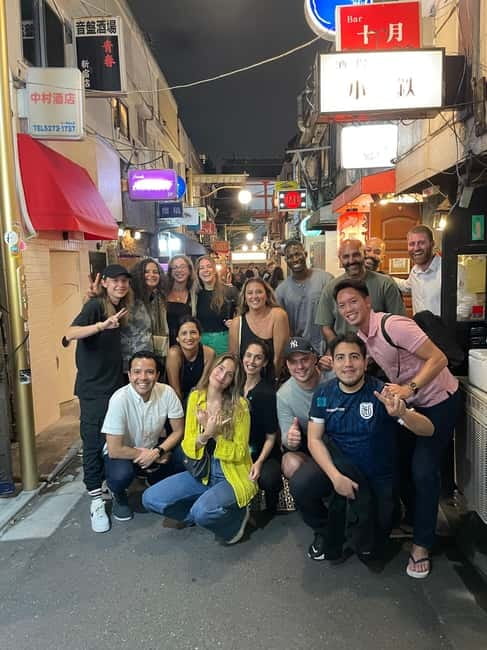 Tokyo: Shinjuku Bar and Izakaya Hopping Tour - What The Guides Add To The Experience